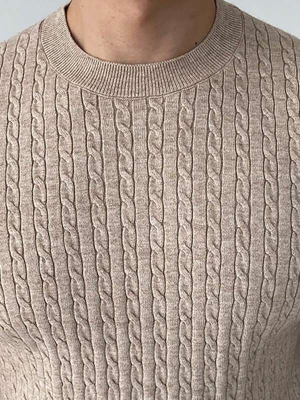 Kabel-knit Pullover