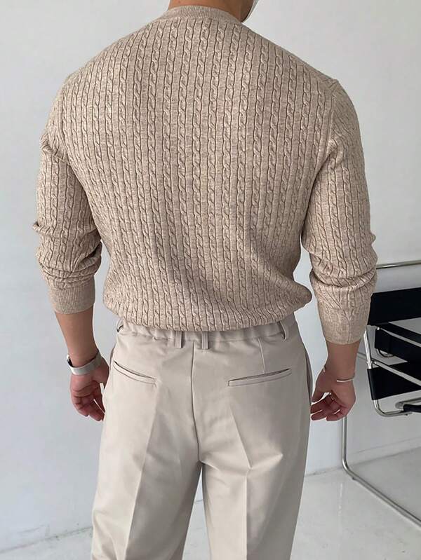 Kabel-knit Pullover